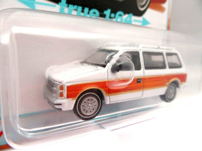 1985 Dodge Caravan~ White ~ Diecast Car ~ 1:64 ~ auto world