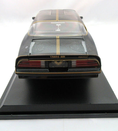 Pontiac Firebird Trans Am ~ Black & Gold  1:18 Metal Die Cast Car ~ Maisto