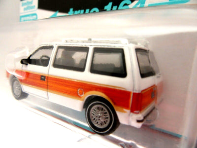 1985 Dodge Caravan~ White ~ Diecast Car ~ 1:64 ~ auto world