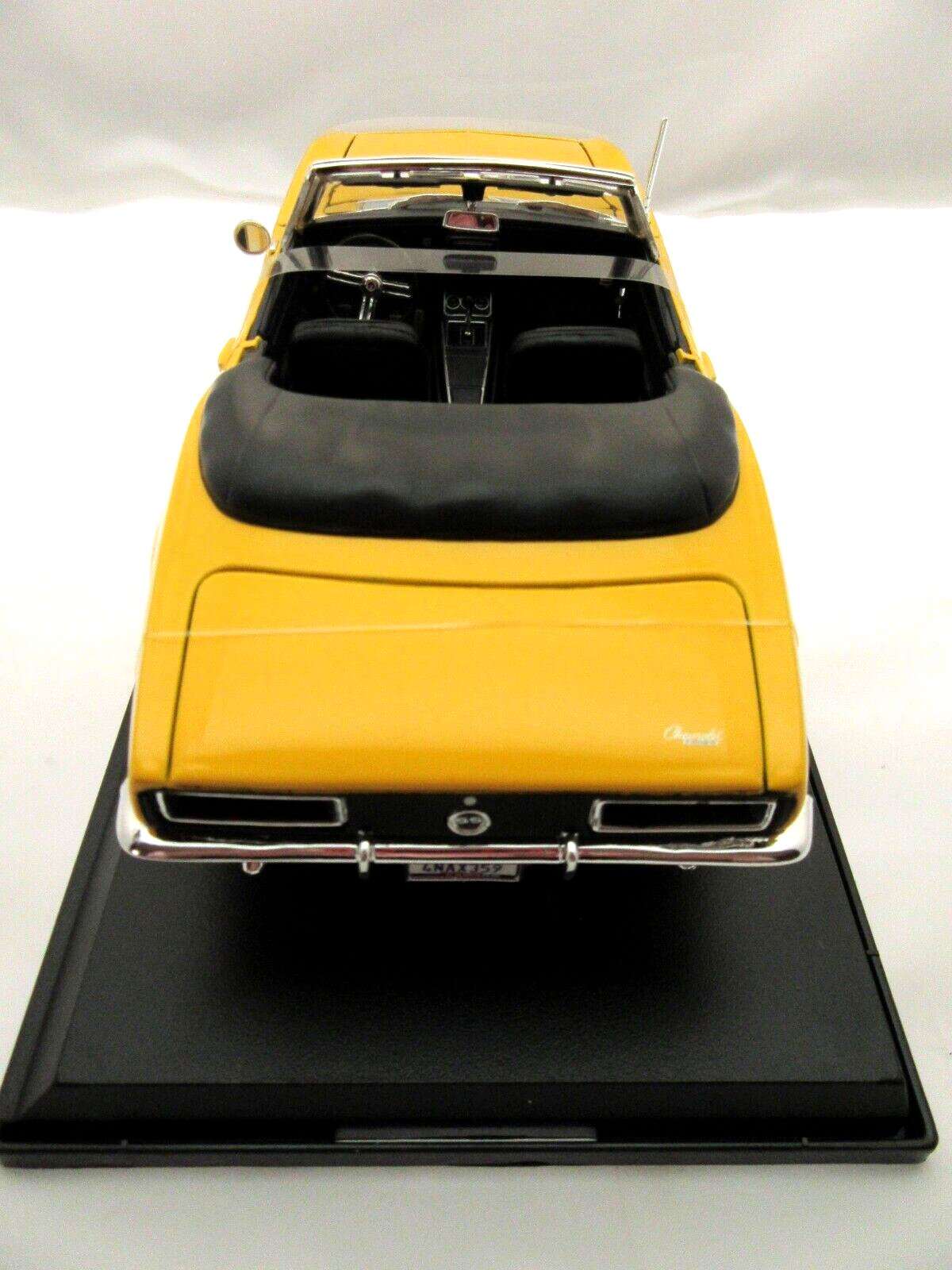 1967 Chevy Camaro Convertible Yellow 1:18 Metal Die Cast ~ Maisto