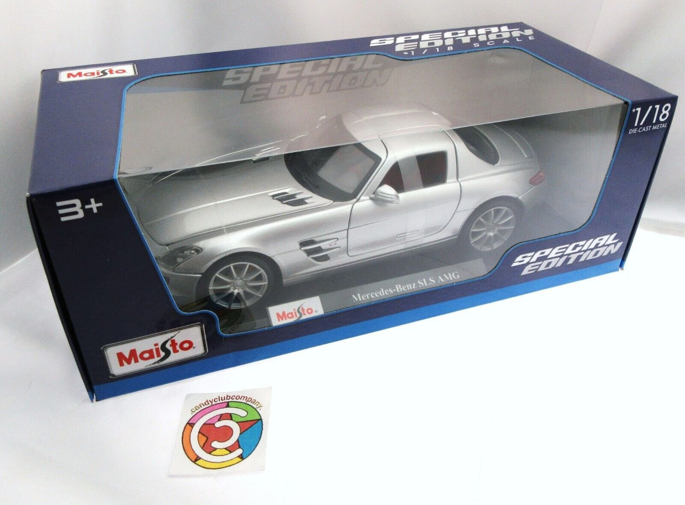 Mercedes-Benz SLS AMG ~ Silver ~  1:18 Die Cast Car ~ Maisto