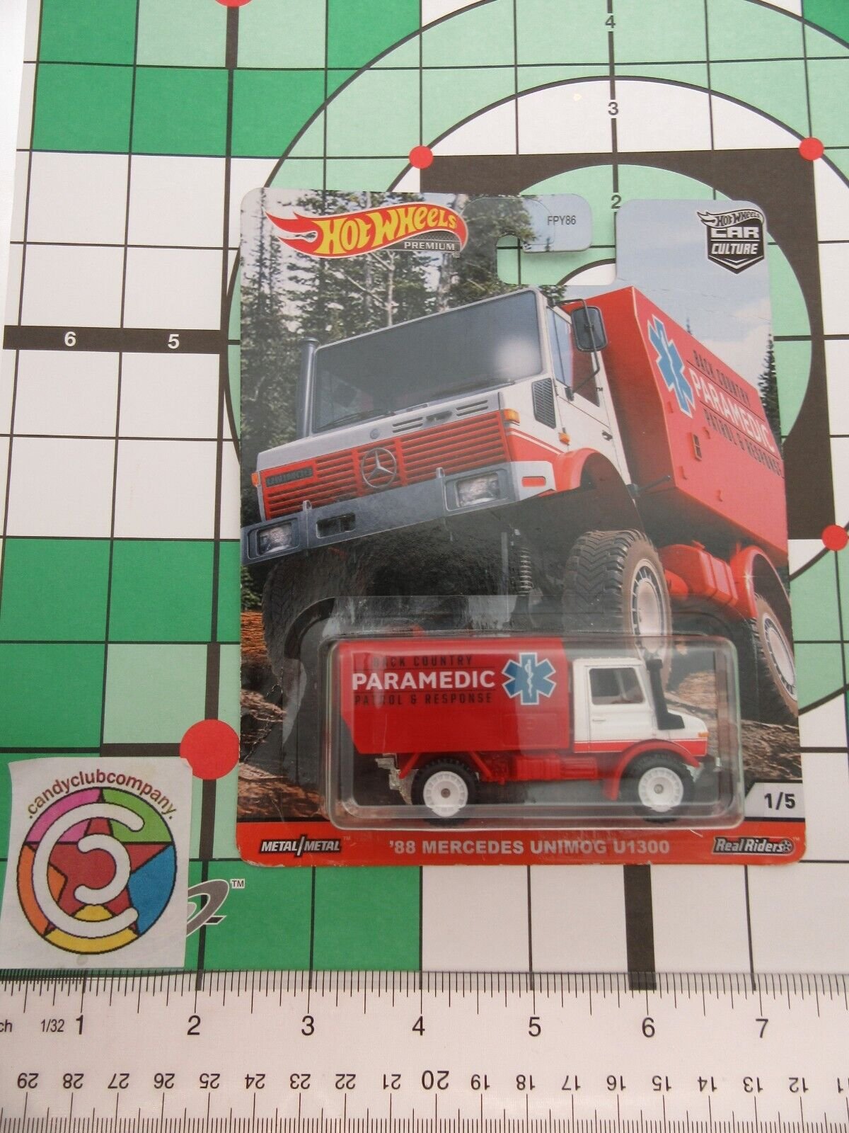 Hot Wheels ~ Back Country PARAMEDIC ~ 1988 Mercedes Unimog U1300  ~ 1:64 Scale