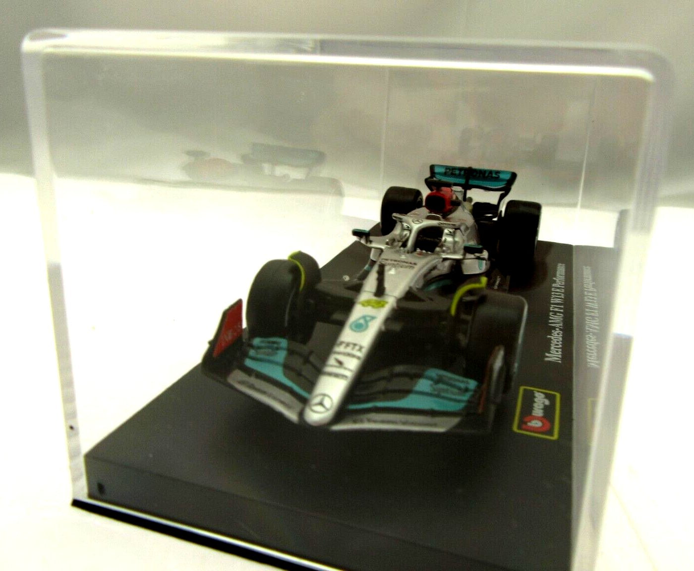 Mercedes AMG F1 W13 E Performance Lewis Hamilton #44 ~ Die Cast